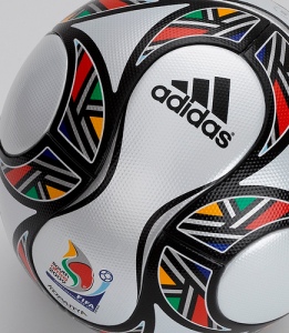 Adidas Kopanya - balón oficial del torneo